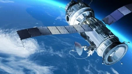 Uydu Bağımsız Dronlar Geliyor: Maxar’dan GPS Olmadan Çalışan Navigasyon Sistemi