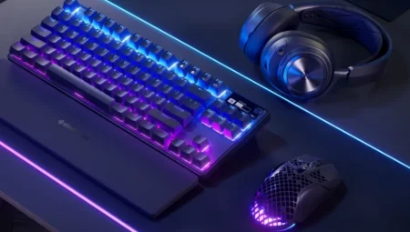 League of Legends için En İyi Klavye Seçimi: Mekanik Klavyelerle Oyununuzu Bir Adım Öteye Taşıyın!
