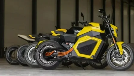 311 kilometrelik sürüşle elektrikli motosiklet rekoru kırıldı: Gerçek dünya testi Londra’da yapıldı