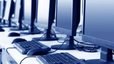 PC pazarı 2025’te hızla büyüdü: Sevkiyatlar dört yılın zirvesine ulaştı