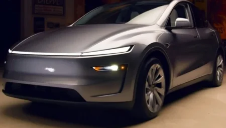 Tesla, Bahar Güncellemesi ile Elektrikli Araçlarına Yeni Özellikler Getirdi: Adaptif Farlar ve Gelişmiş Kamera Kayıtları